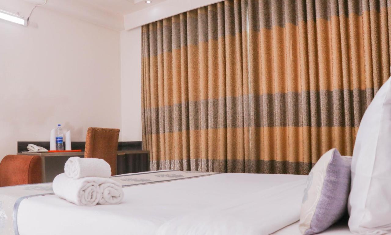 Hotel Afford Inn Dháka Exteriér fotografie